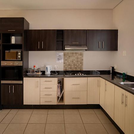 Apartments @ 125 غابورون المظهر الخارجي الصورة