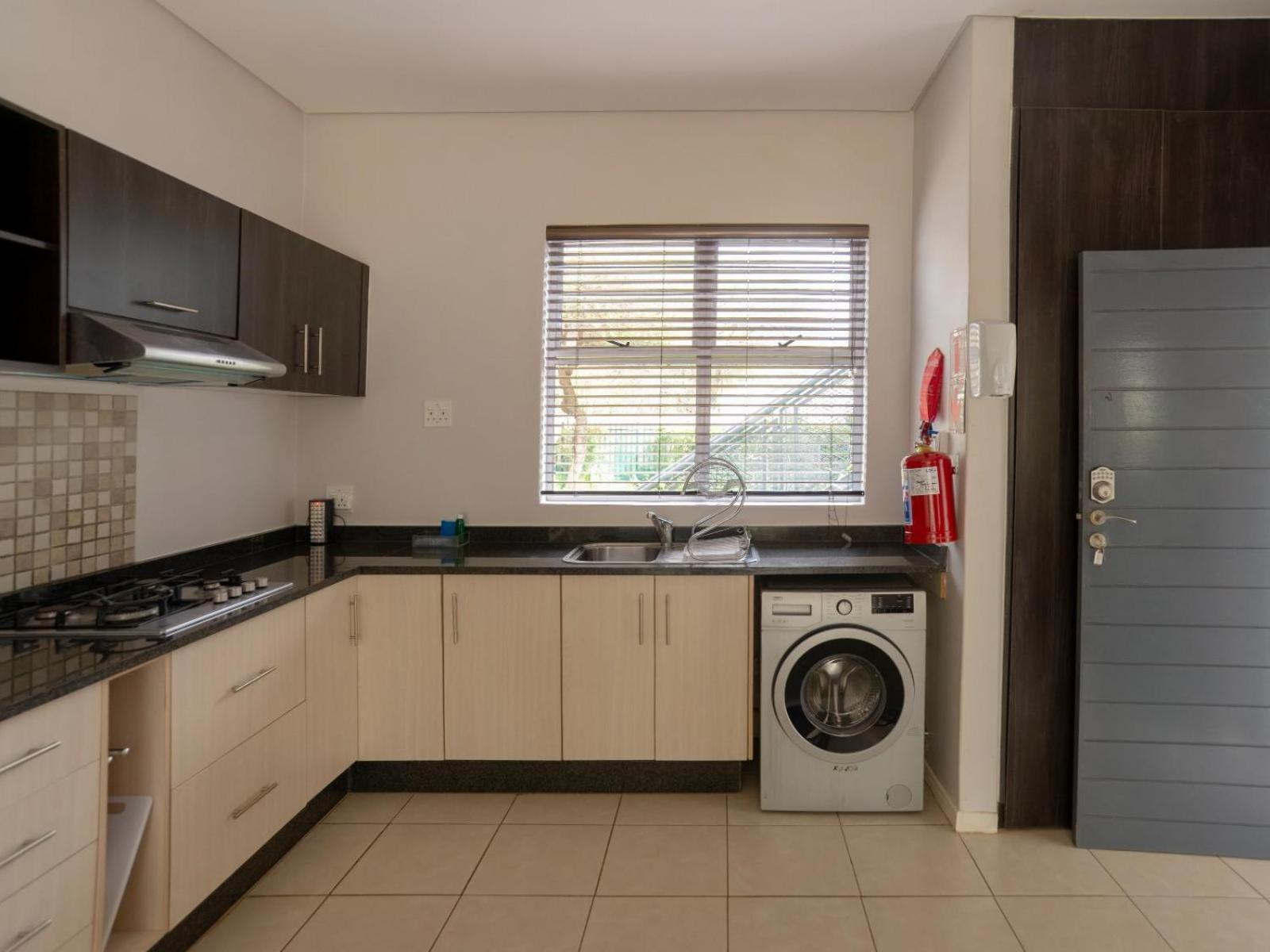 Apartments @ 125 غابورون الغرفة الصورة