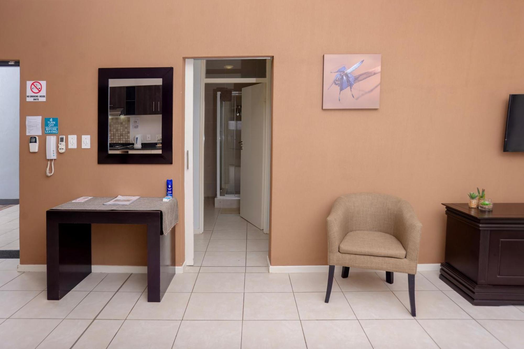 Apartments @ 125 غابورون المظهر الخارجي الصورة