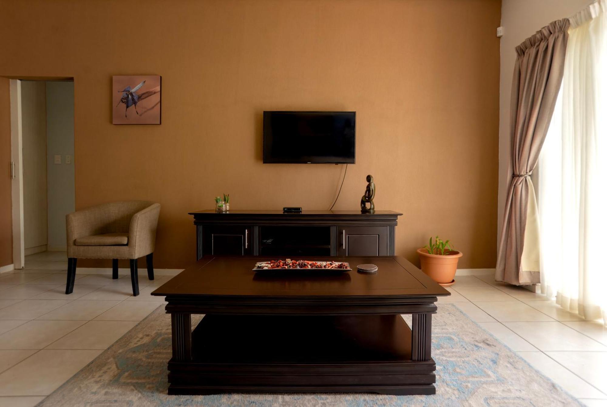 Apartments @ 125 غابورون المظهر الخارجي الصورة